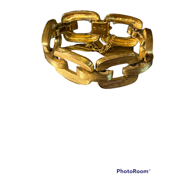 Monet Chunky Chain Link Gold Tone Bracelet vintage